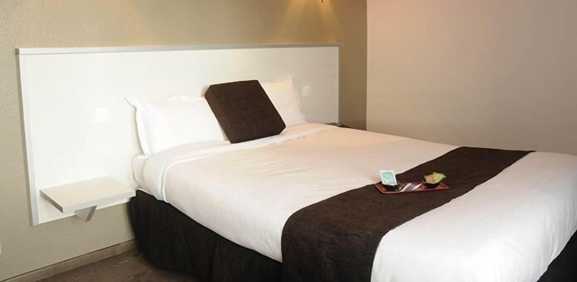 เรซิด็องซ์ มงต็องโป ปาร์ต ดิเยอ  Hotel ลียง ภายนอก รูปภาพ